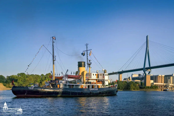 Hamburg Hafen Bilder - Dampf-Eisbrecher STETTIN vor Köhlbrandbrücke