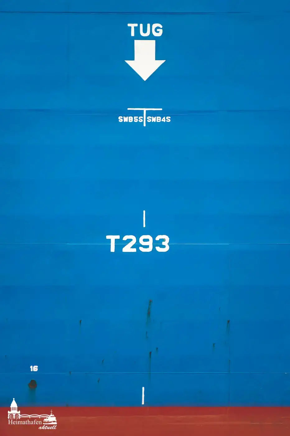 Hamburg Hafen Bilder - Schiffsbordwand mit TUG Symbol