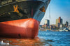 Hamburger Hafen Fotos - Öltanker LESSON SWAN vor Landungsbrücken