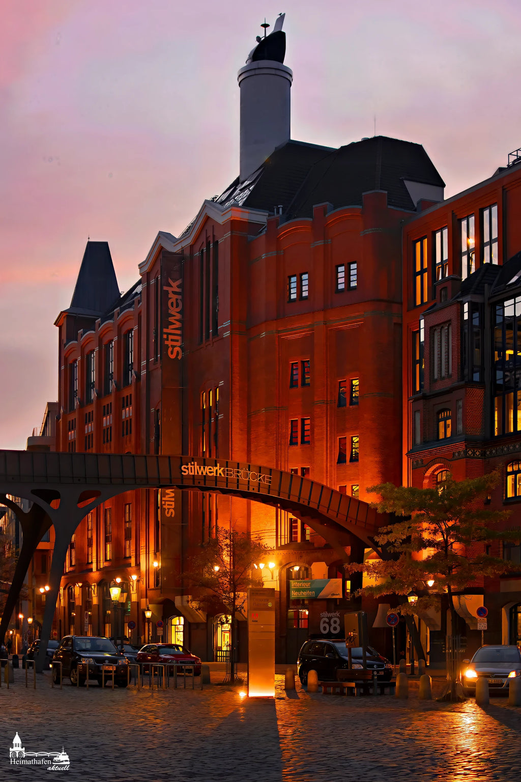 Stilwerkbrücke Hamburg bei Sonnenuntergang
