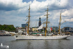 GORCH FOCK vor dem Hamburger Michel beim Hafengeburtstag 2015