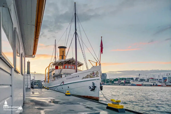 Hamburger Hafen Fotos - Dampfschiff SCHAARHÖRN am alten Liegeplatz